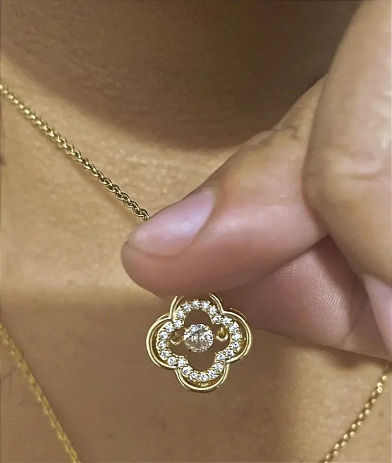 18K Gold Four Leaf Clover AAA CZ Necklace: A Symbol of Luck and Luxury *** Limited edition ***